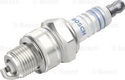 BOSCH 0 242 240 561 - Свеча зажигания mashina-shop.ru