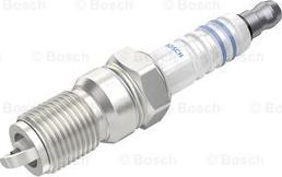 BOSCH 0 242 236 560 - Свеча зажигания mashina-shop.ru