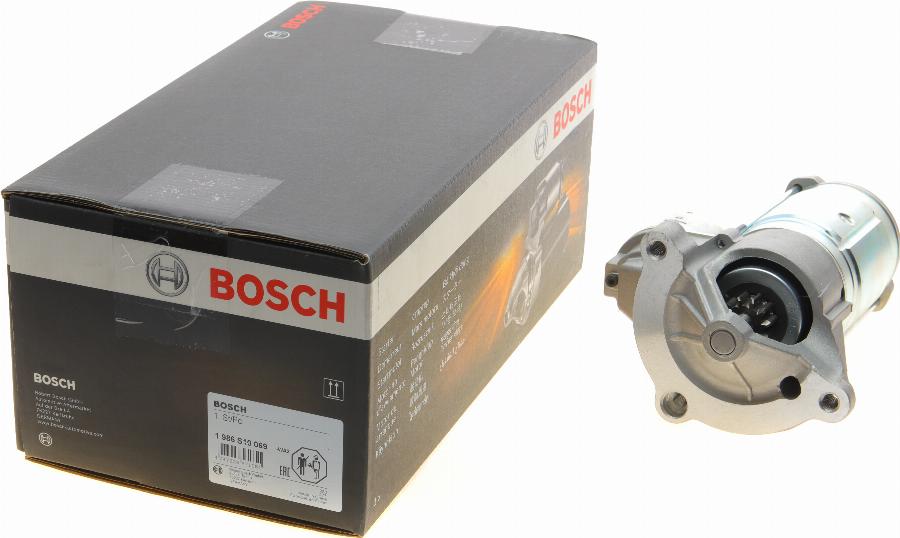 BOSCH 1 986 S10 069 - Стартер mashina-shop.ru