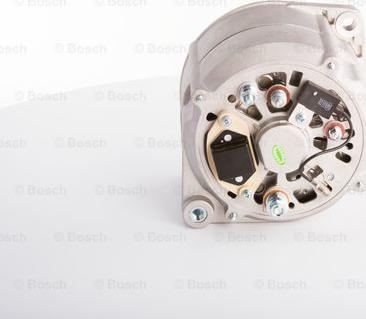 BOSCH F 042 301 011 - Генератор mashina-shop.ru